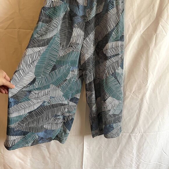 Patrons of Peace | Women's XS, smocked bodice, wide‎ leg jumpsuit - Picture 3 of 9